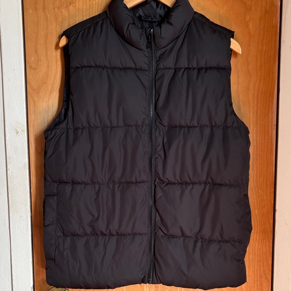 Old Navy Black Puffer Vest for Kids